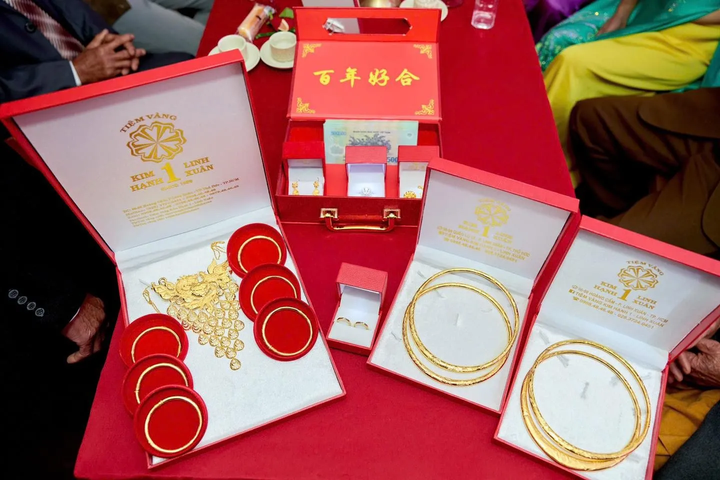 6 yêu tố quyết định giá thu mua vàng